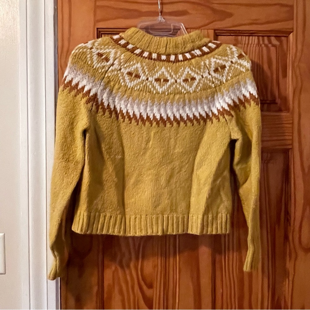American Eagle Outfitters Mustard Fair Isle Yoke Crewneck Sweater - Picture 8 of 9